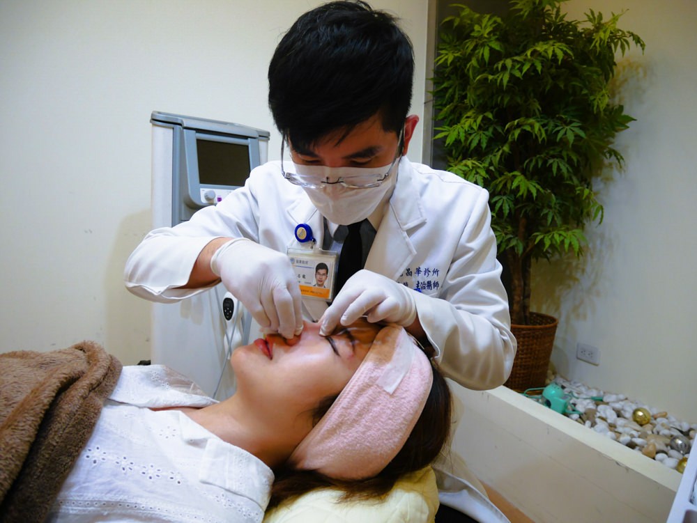 陳志龍醫師專業細心施打玻尿酸隆鼻後塑形